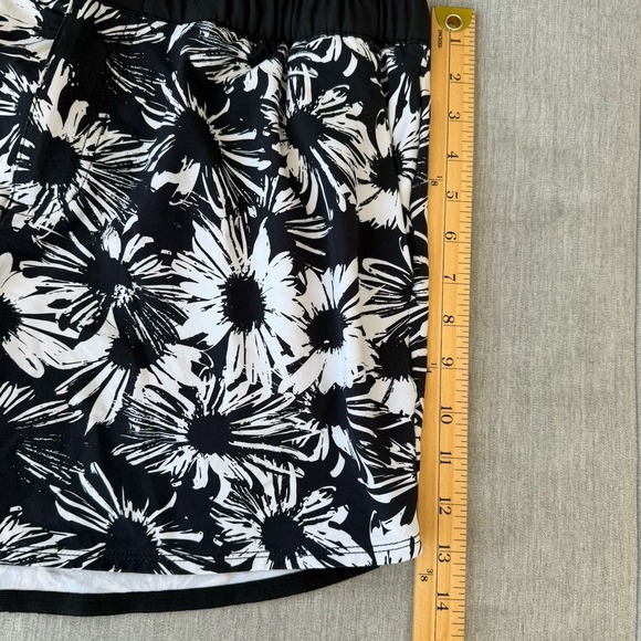 Chubbies The Resort Swim Trunks Shorts Mens XL Black White Flower 4" Mesh Liner - Picture 11 of 15